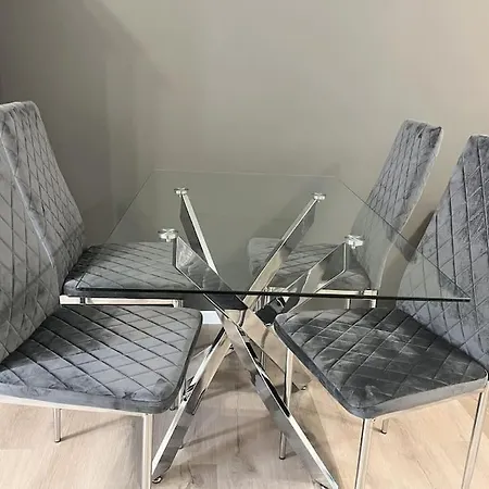 Staywell For 4 In The I Parking I Wifi I Netflix Apartmán *